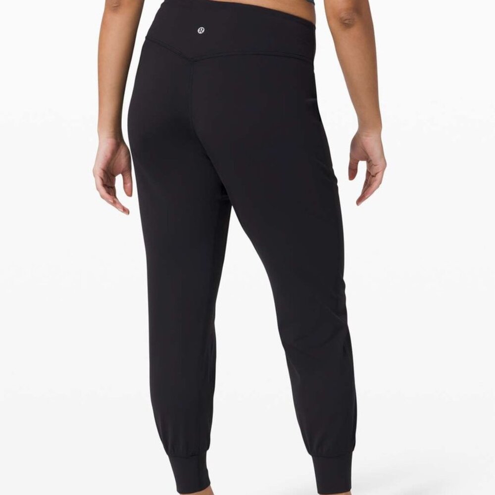 Lululemon Align Jogger in black